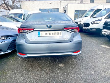 2023 Toyota Corolla LUNA SALOON 4DR AUTO 1.8 PETROL/ELECTRIC SELF CHARGING HYBRID €21,950 thumbnail