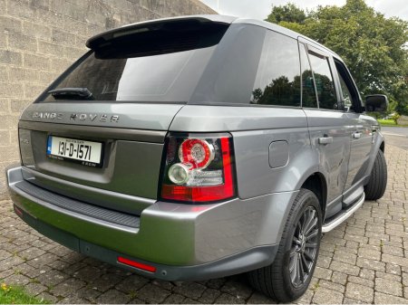 2013 Land Rover Range Rover 3.0 V6 DIESEL SE 4DR AUTO €15,999 thumbnail
