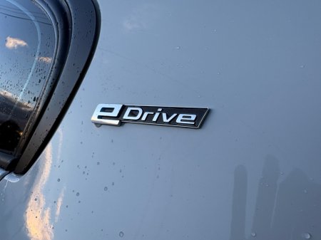 2016 BMW 3 Series - thumbnail 20