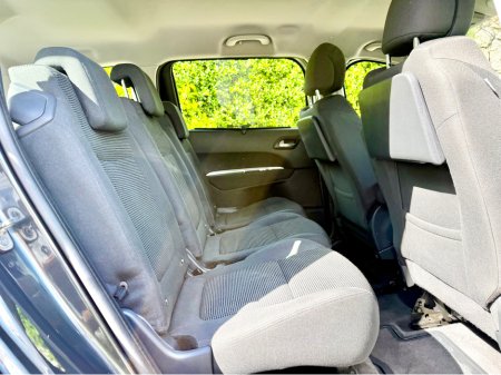 2016 Peugeot 5008 - thumbnail 18