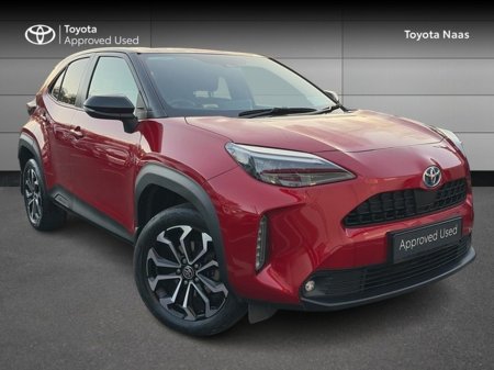 2023 Toyota Yaris Cross CROSS LUNA SPORT €28,888 thumbnail
