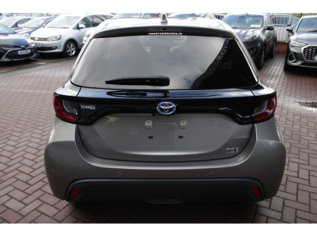 2021 Toyota Yaris - thumbnail 5