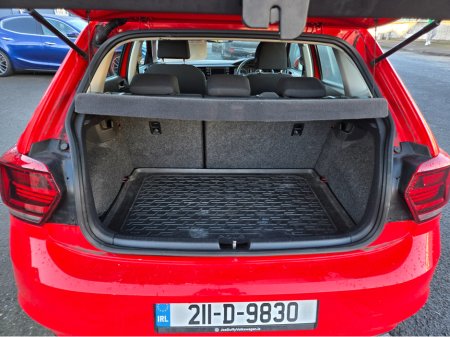 2021 Volkswagen Polo - view 4