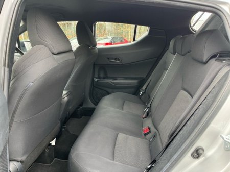 2017 Toyota C-HR C-HR 1.2T LUNA €17,950 thumbnail