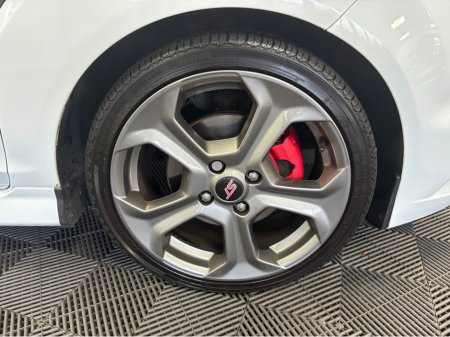 2013 Ford Focus ST - thumbnail 8