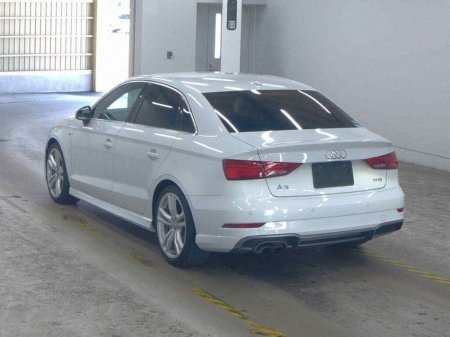 2018 Audi A3 S-LINE - BLACK HALF LEATHER - FACTORY ALLOYS - PADDLE SHIFT - CRUISE CONTROL - REVERSE CAMERA - POWER SEAT €22,950 thumbnail