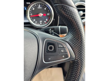 2018 Mercedes-Benz E Class - thumbnail 21