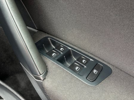 2015 Volkswagen Golf - thumbnail 14