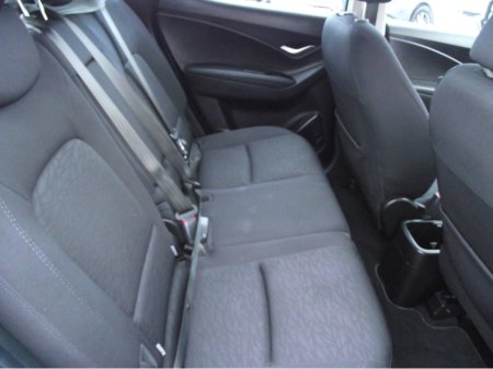 2013 Hyundai ix20 1.6 ACTIVE 5DR AUTO 125 PS thumbnail