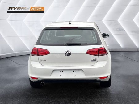 2015 Volkswagen Golf - view 4