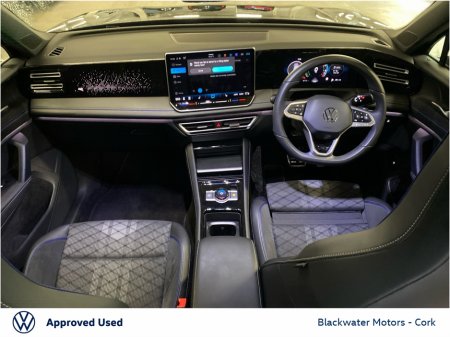 2025 Volkswagen Tiguan - thumbnail 2