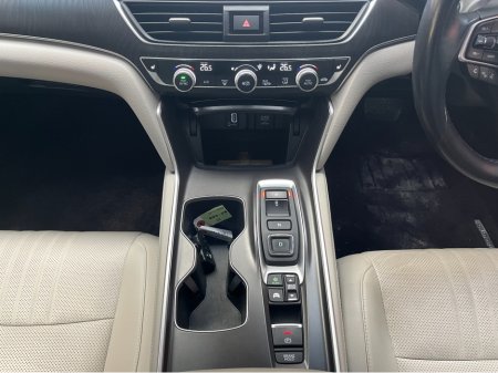 2020 Honda Accord €26950 2020 HONDA ACCORD EX 2.0 AUTOMATIC / CRUISE CONTROL / REVERSE CAMERA / ELECTRIC MEMORY & HEATED SEATS / PADDLE SHIFTERS / PANORAMIC SUNROOF €26,950 thumbnail