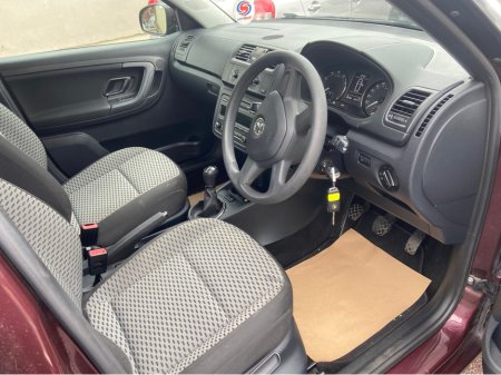 2013 Skoda Fabia CO AMBITION 1.2 HTP 70HP 4DR LOW MILEAGE €7,950