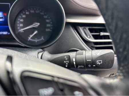 2018 Toyota C-HR - thumbnail 16