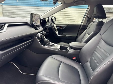 2025 Toyota Rav4 - photo 6