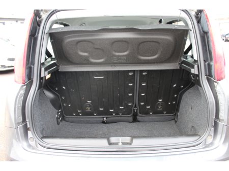 2017 Fiat Panda - view 4