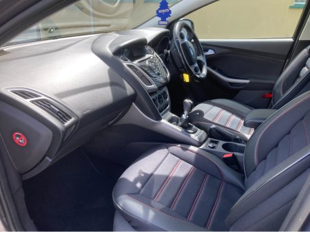 2014 Ford Focus - thumbnail 7