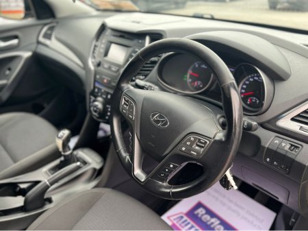 2015 Hyundai Santa Fe - thumbnail 9