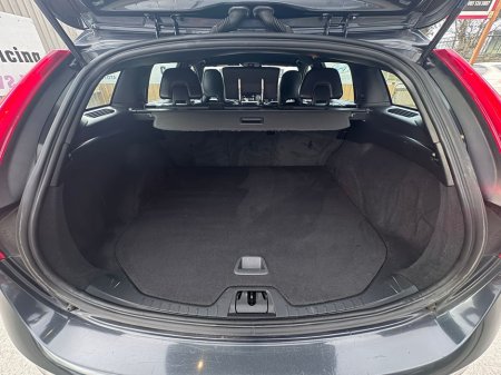 2016 Volvo V60 - thumbnail 18