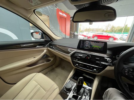 2017 BMW 5 Series - thumbnail 21