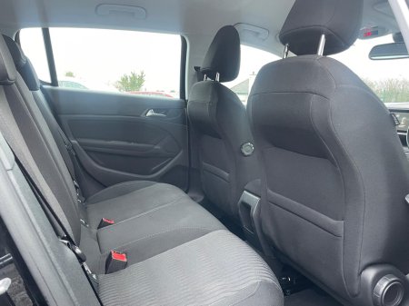 2015 Peugeot 308 ACTIVE 1.6 HDI 92 4DR €8,250 thumbnail