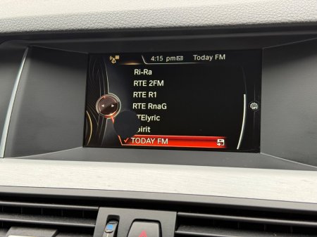 2016 BMW 5 Series - thumbnail 16