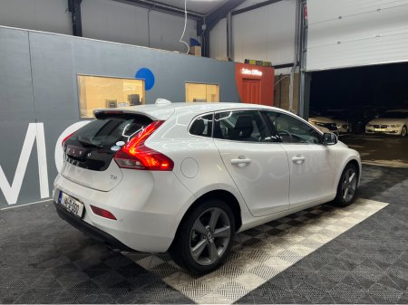 2014 Volvo V40 €10950! 2014 VOLVO V40 1.6 AUTOMATIC / CRUISE CONTROL / REVERSE CAMERA / ELECTRIC MEMORY & HEATED SEATS €10,950