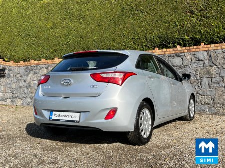2015 Hyundai i30 1.6 CRDI CLASSIC BL/ DRI 5DR BLUE DRIVE ISG €8,500 thumbnail