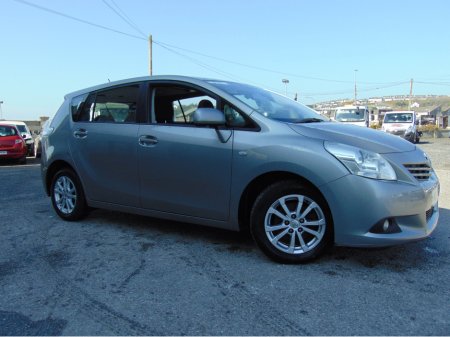 2011 Toyota Verso - thumbnail 6