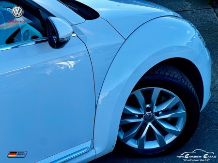 2013 Volkswagen Beetle - thumbnail 9