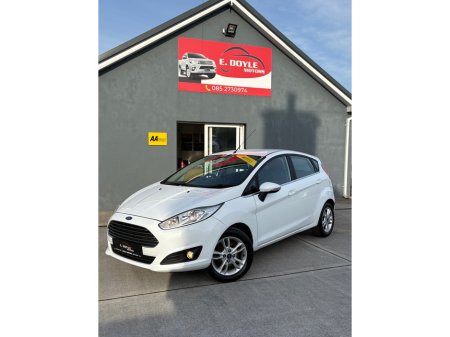 2017 Ford Fiesta - thumbnail 3
