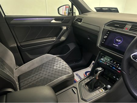 2023 Volkswagen Tiguan - thumbnail 22