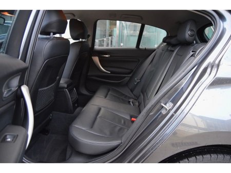 2019 BMW 1 Series 116d SE, Leather Interior, Heated seats thumbnail