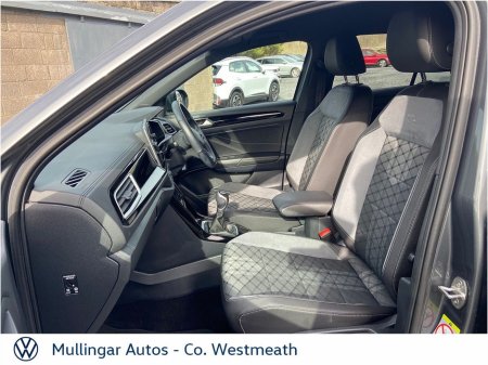 2023 Volkswagen T-Roc - view 4