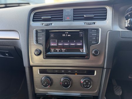 2013 Volkswagen Golf - thumbnail 12