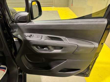 2021 Citroen Berlingo - thumbnail 28