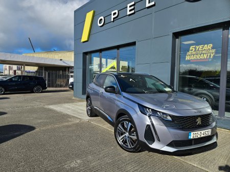 2023 Peugeot 3008 - thumbnail 2