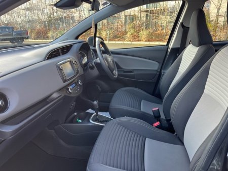 2019 Toyota Yaris YARIS HYBRID 5DR LUNA €17,950 thumbnail