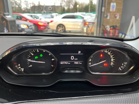 2017 Peugeot 2008 €12950 2017 PEUGEOT 2008 ALLURE 1.2 AUTOMATIC / CRUISE CONTROL AND MORE €12,950 thumbnail