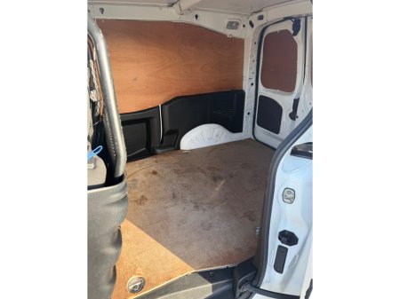 2017 Peugeot Partner - thumbnail 6