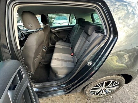 2016 Volkswagen Golf - thumbnail 16