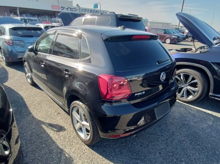 2017 Volkswagen Polo  €13,950 thumbnail