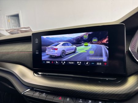 2022 Skoda Octavia - thumbnail 20