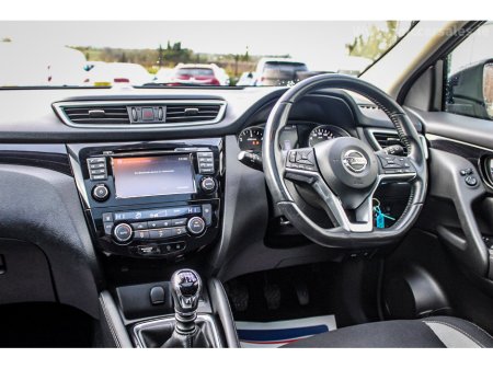 2019 Nissan Qashqai 1.5 DSL SV €13,995 thumbnail