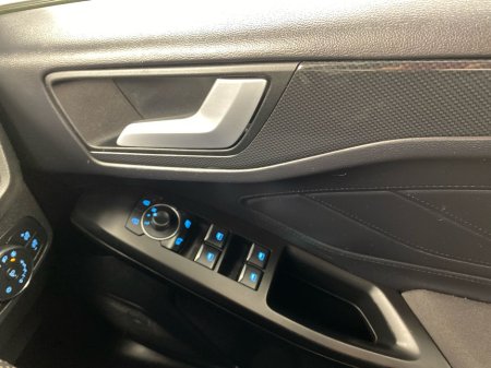 2024 Ford Focus - thumbnail 17