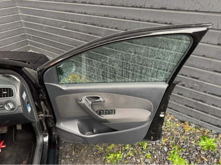 2012 Volkswagen Polo 1.2 TSI HIGHLINE AUTO €8,495 thumbnail