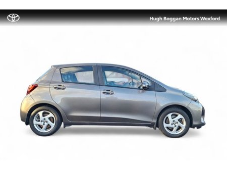 2016 Toyota Yaris HYBRID LUXURY IRISH CAR! €14,995 thumbnail