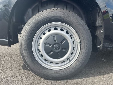 2025 Volkswagen Transporter  €33,495 thumbnail