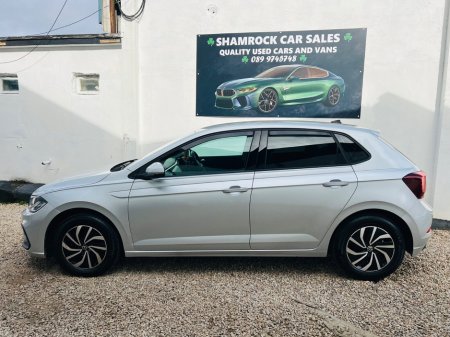 2024 Volkswagen Polo - view 2