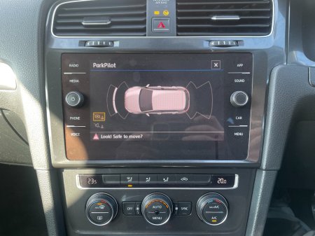 2017 Volkswagen Golf - thumbnail 13